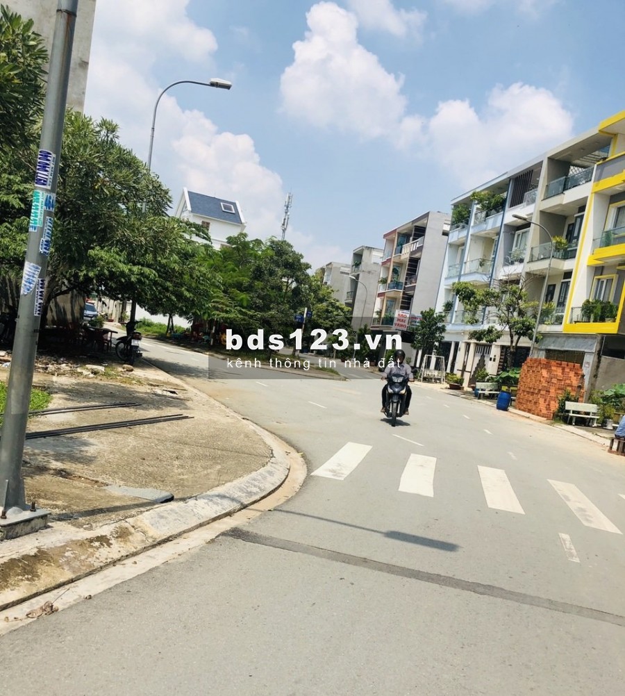 TÔI CHÍNH CHỦ CẦN BÁN 440m2 ĐẤT THỔ CƯ NẰM TRÊN MẶT TIỀN ĐƯỜNG SỐ 7 .Q BÌNH TÂN .TPHCM