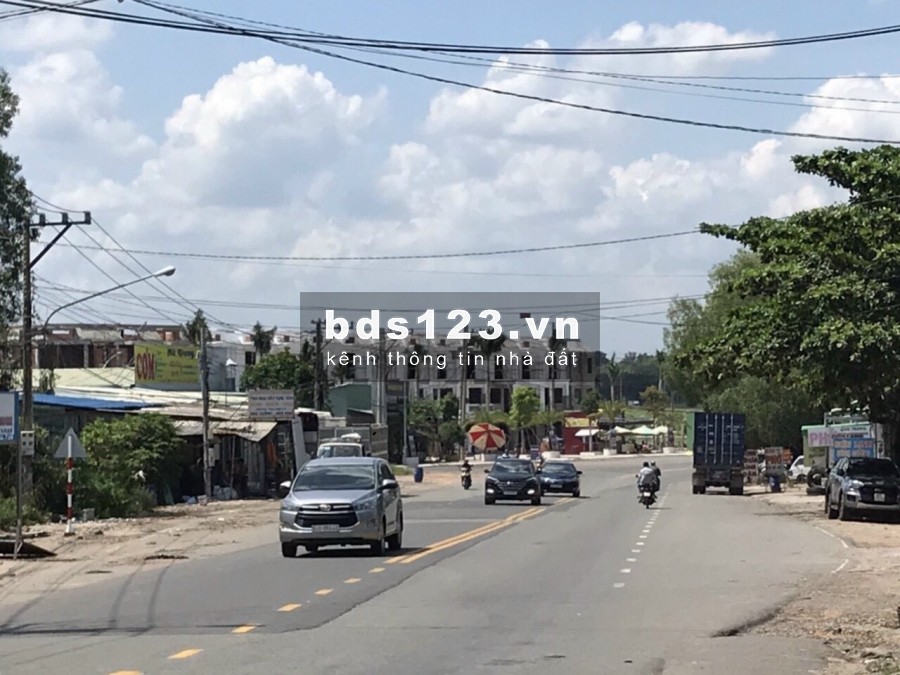 Bán nhà, đất tại Việt Sing Phú Chánh 1 trệt 2 lầu
