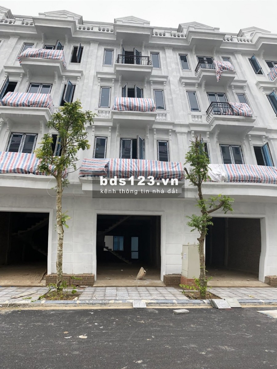 Bán căn liền kề 67,5m2 - Kiến Hưng - Hà Đông