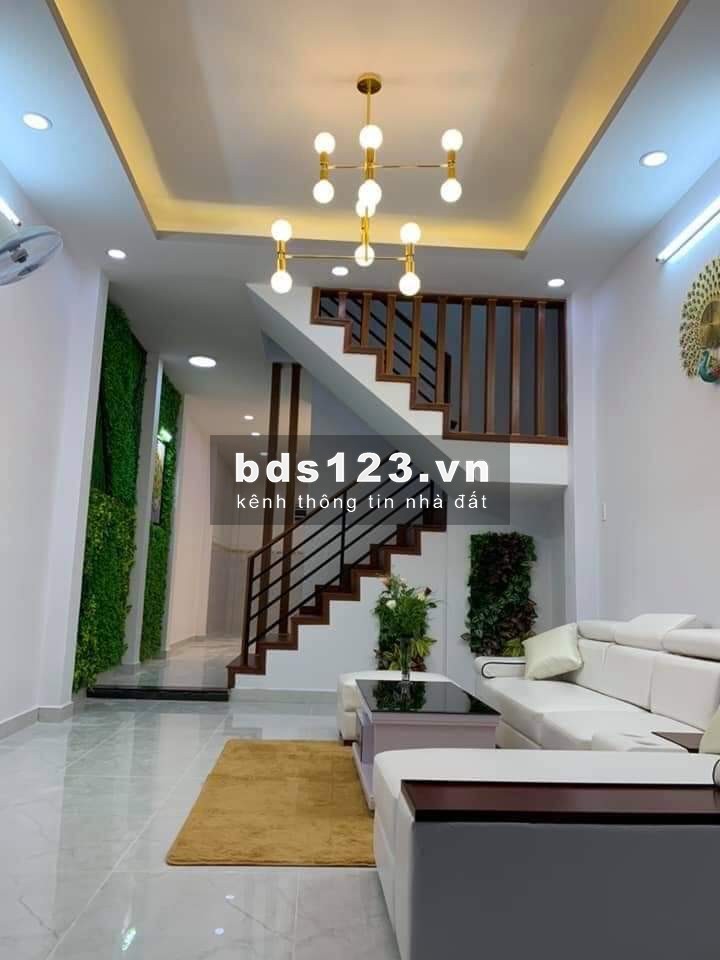 Bán nhà 2 lầu, sổ hồng, đường Lô Tư kéo dài, vị trí đẹp, chính chủ bán chỉ 2.2 tỷ