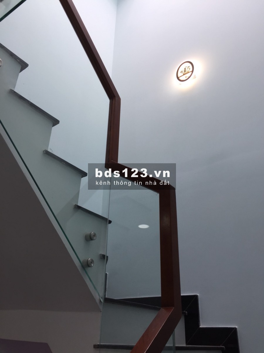 BÁN NHÀ - QUANG TRUNG - GÒ VẤP - ĐÚC THẬT 3 TẦNG - 3.75 TỶ