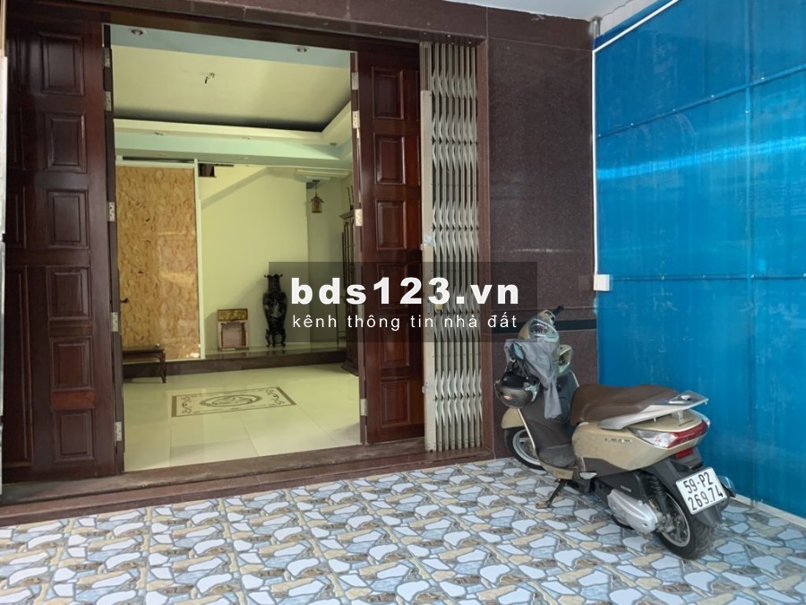Cho thuê mặt bằng kinh doanh, 5,2x12m, mặt tiền ĐHT2 (lộ giới 20m) song song Ng.V.Quá, trung tâm Q.12, KDC sầm uất