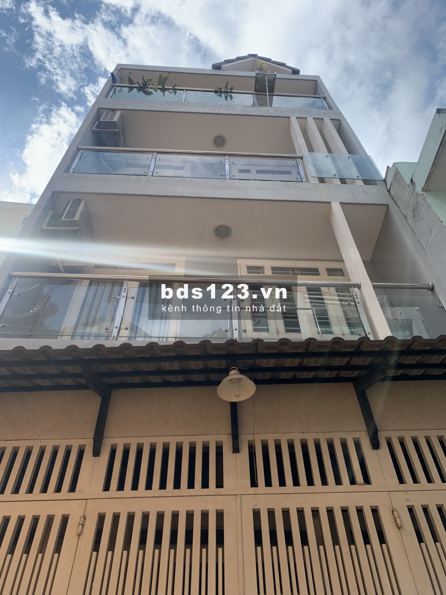 Nhà 2 Lầu Sân Thượng, Hẻm Xe Hơi Trần Xuân Soạn, Phường Tân Kiểng, Quận 7