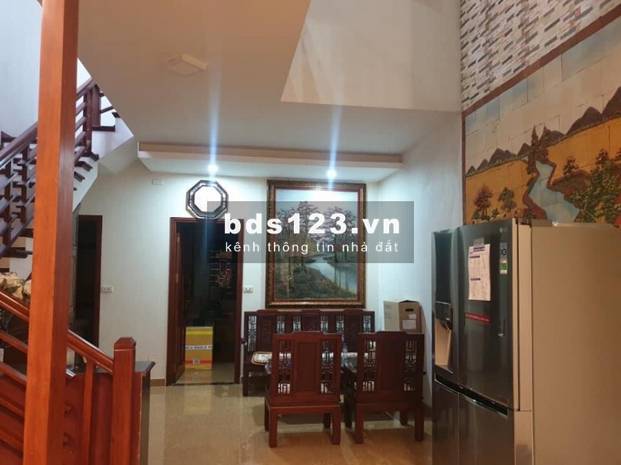 Nhà Đẹp Phố Bồ Đề, Ngõ Rông, Có Sân Thoáng, Ở Ngay, 66m2, 4 tầng, Nhỉnh 3 Tỷ