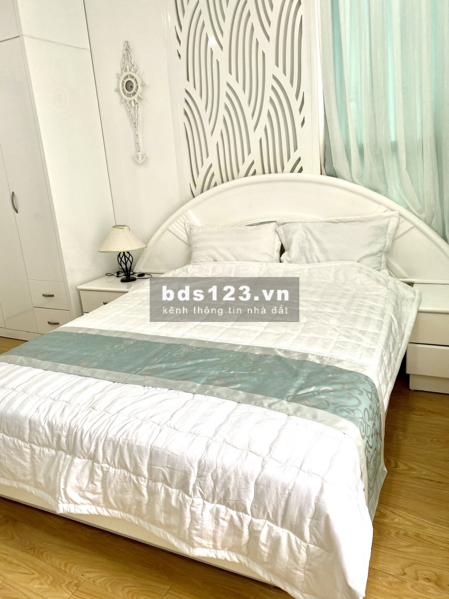 Thuê căn hộ 3 phòng ngủ DT 110m2 The Prince tiện nghi cao cấp 25 Triệu - giữ chìa khóa xem nhà ngay