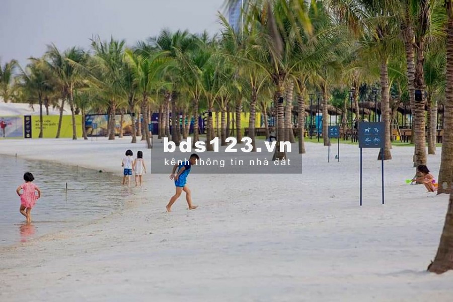 Căn 2 phòng ngủ tại Vinhome Giá 2 tỷ 070 triệu cần bán gấp nhận nhà vào ở ngay