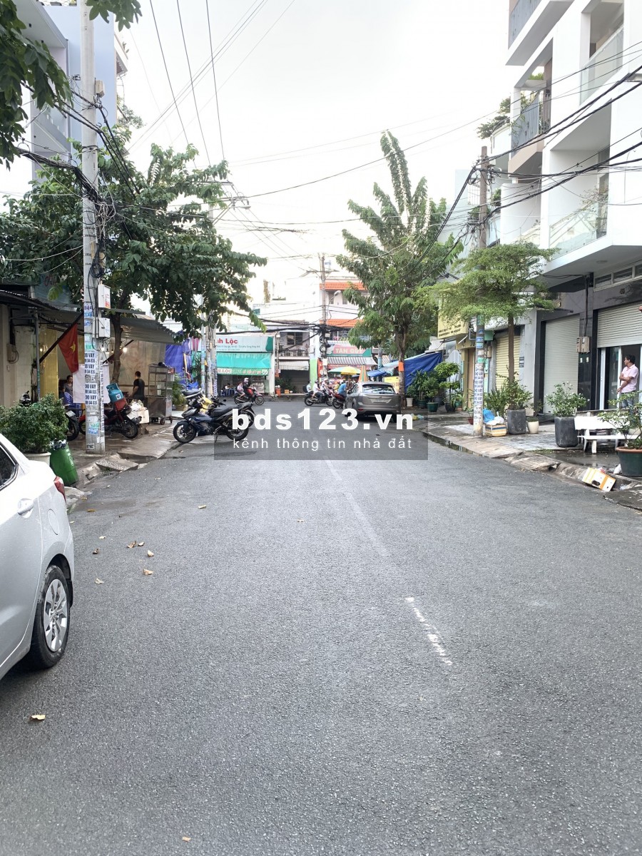 Mặt Tiền Phan Huy Thực, Phường Tân Kiểng, Quận 7