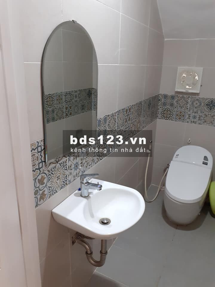 Nhà 1 trệt 2 lầu, Khu Compound Park Riverside, 3PN 3WC, an ninh 24/7, tiện ở hoặc làm công ty