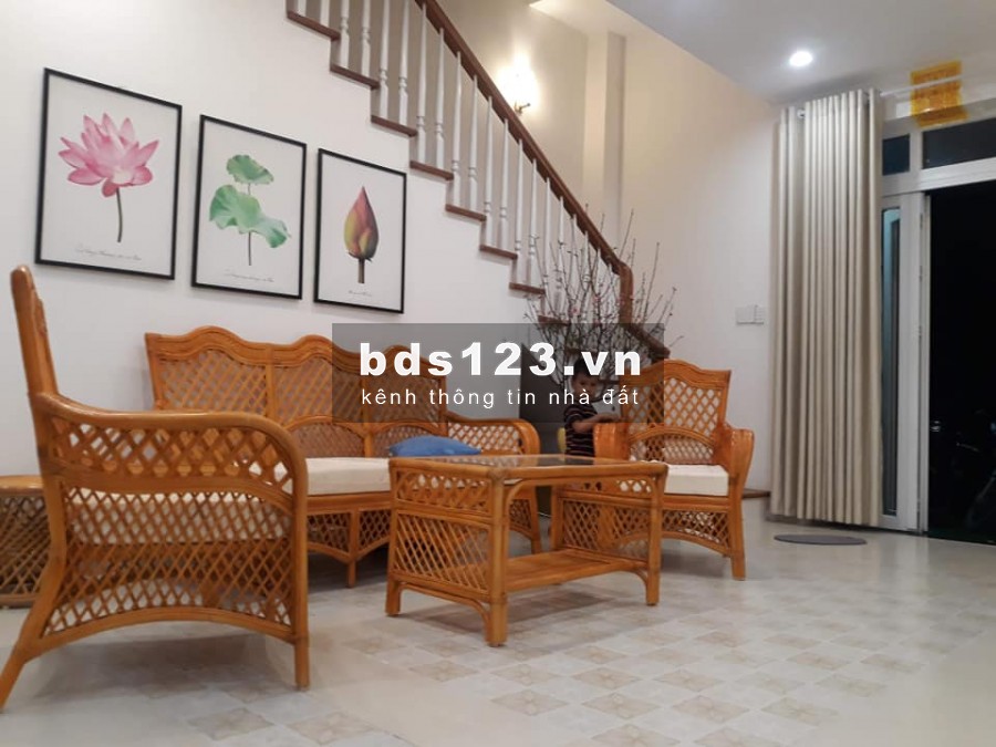 Nhà 1 trệt 2 lầu, Khu Compound Park Riverside, 3PN 3WC, an ninh 24/7, tiện ở hoặc làm công ty