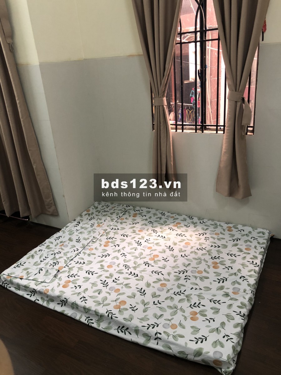 Cho thuê phòng trọ 25m2 ngay Lý Thường Kiệt - chợ Tân Bình, máy lạnh,1-3 người ở, giờ tự do 3,2tr/th
