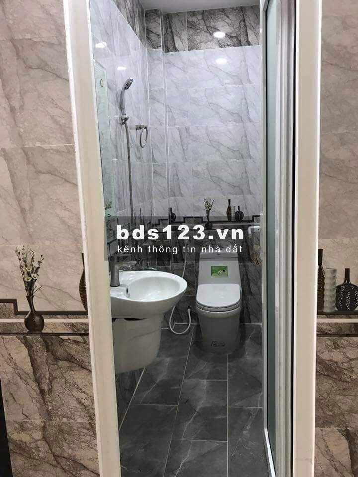 Bán nhà hẻm 980 Tân Kỳ Tân Quý,2 lầu, hẻm thông 7m chỉ 2.2 tỷ