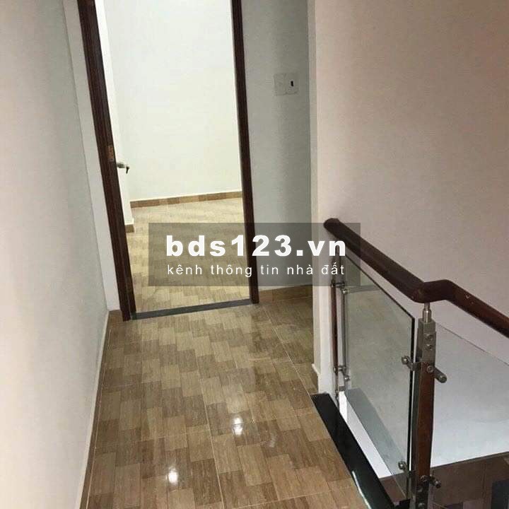 Bán nhà hẻm 980 Tân Kỳ Tân Quý,2 lầu, hẻm thông 7m chỉ 2.2 tỷ