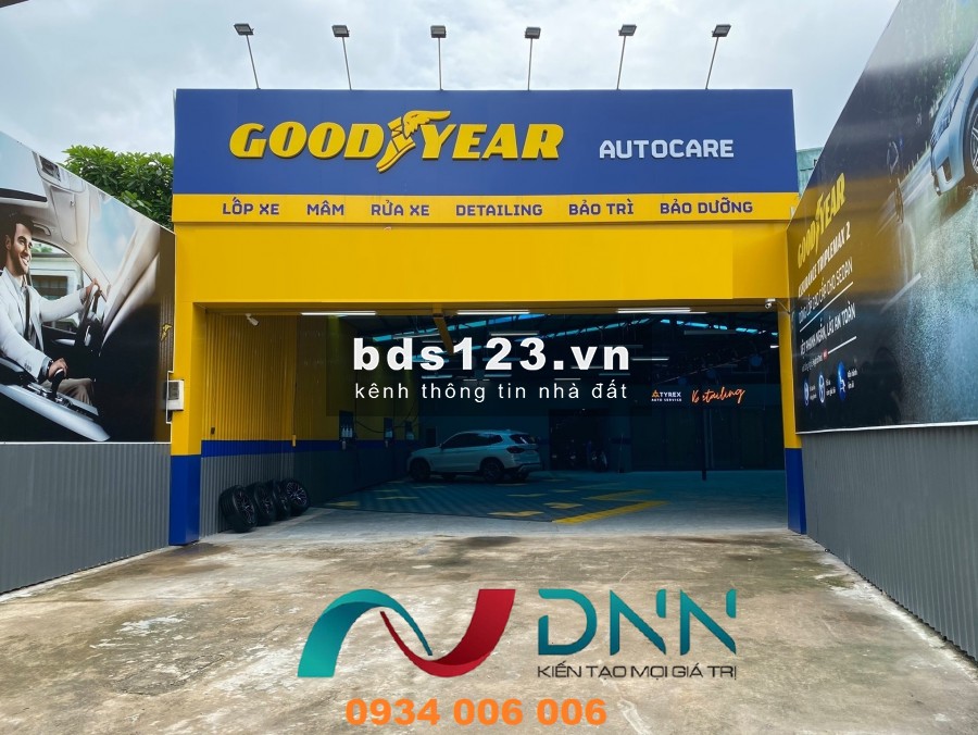 Cho Thuê Nhà Mặt Tiền Đường Lê Văn Việt, Xe cộ qua lại đông