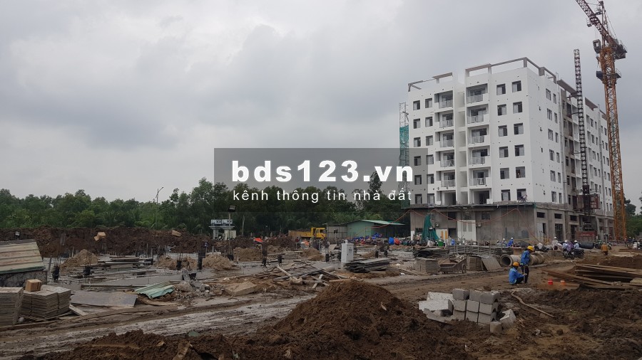Bán đất nền gần trường học, sổ hồng riêng, đã xây sẳn móng nhà, chiết khấu cao