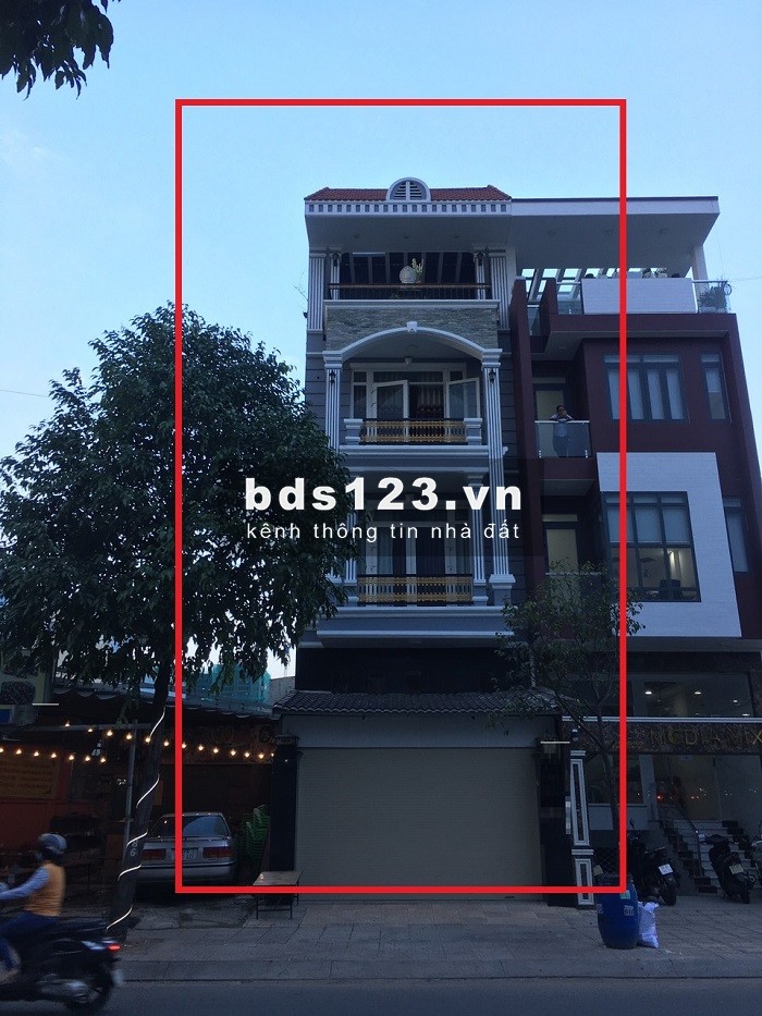 Nhà Mặt Tiền Đường Bàu Cát 1. DT: 4 x 12 . Nhà 3 lầu đẹp KD