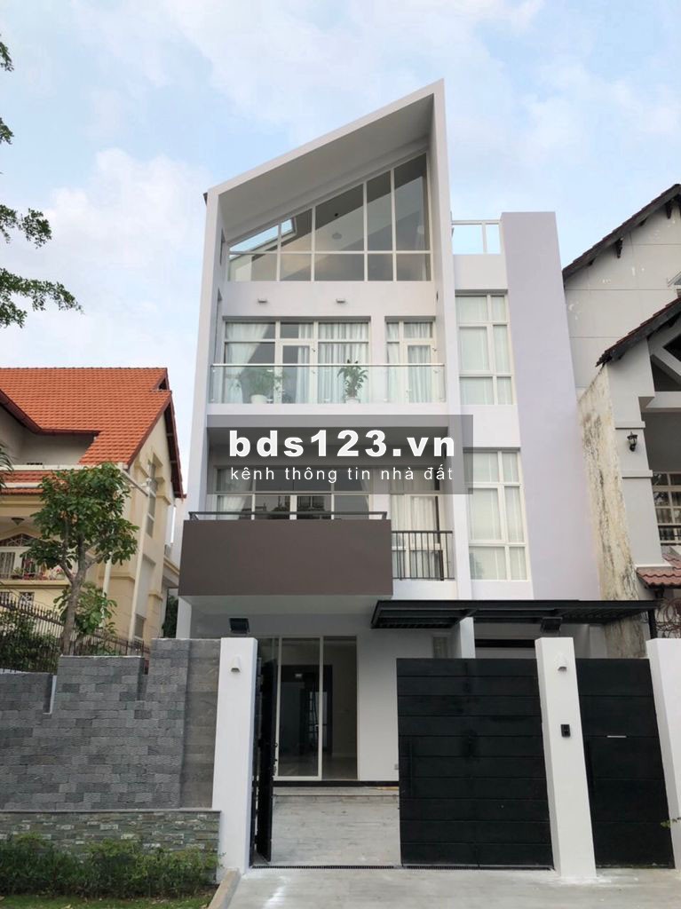 Cho thuê Biệt thự Hiện đại sân vườn 450m2 Nguyễn Văn Hưởng Thảo điền Quận 2 MS:466