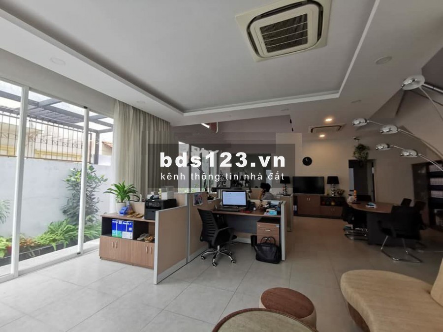 Cho thuê Biệt thự Hiện đại sân vườn 450m2 Nguyễn Văn Hưởng Thảo điền Quận 2 MS:466
