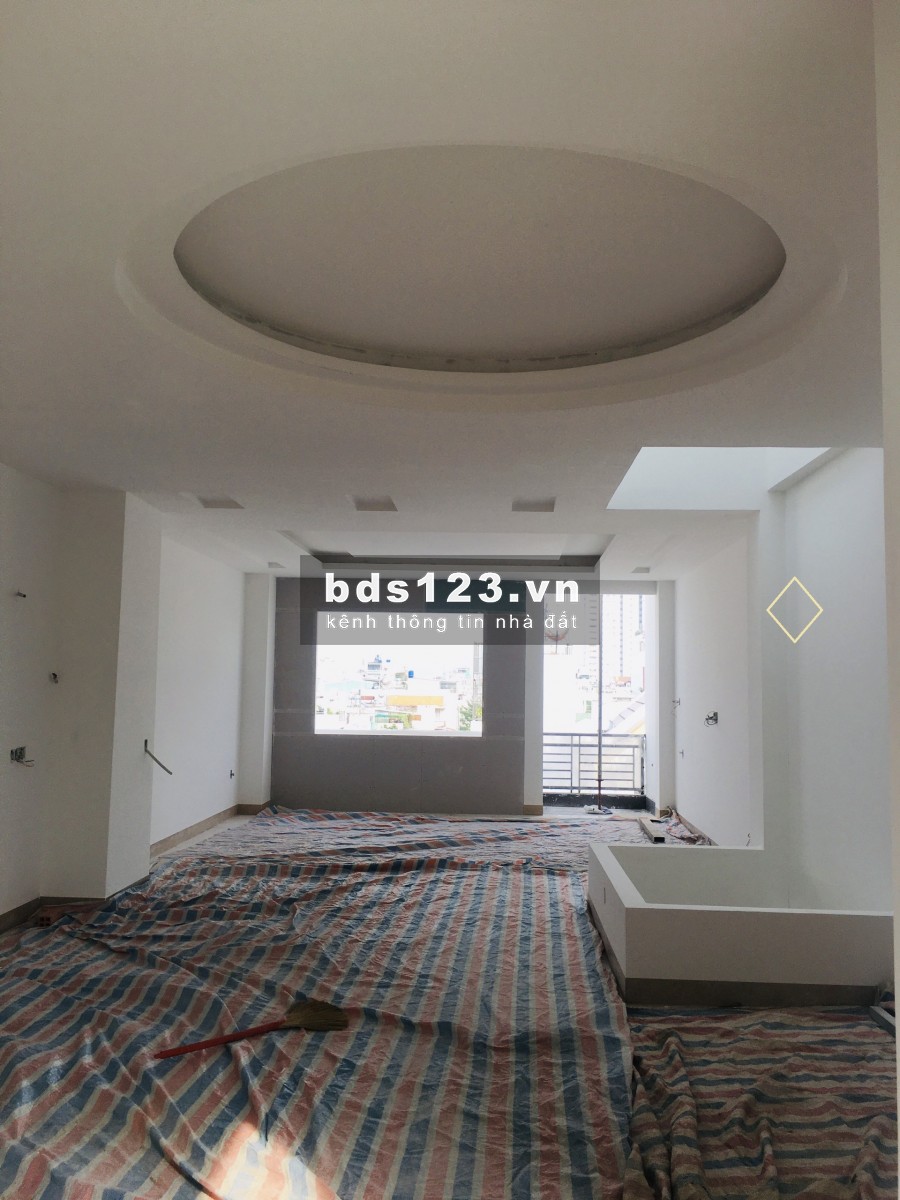 Nhà mới 100% MTKD chợ Tân Hương (5x18m) hầm,5L,ST