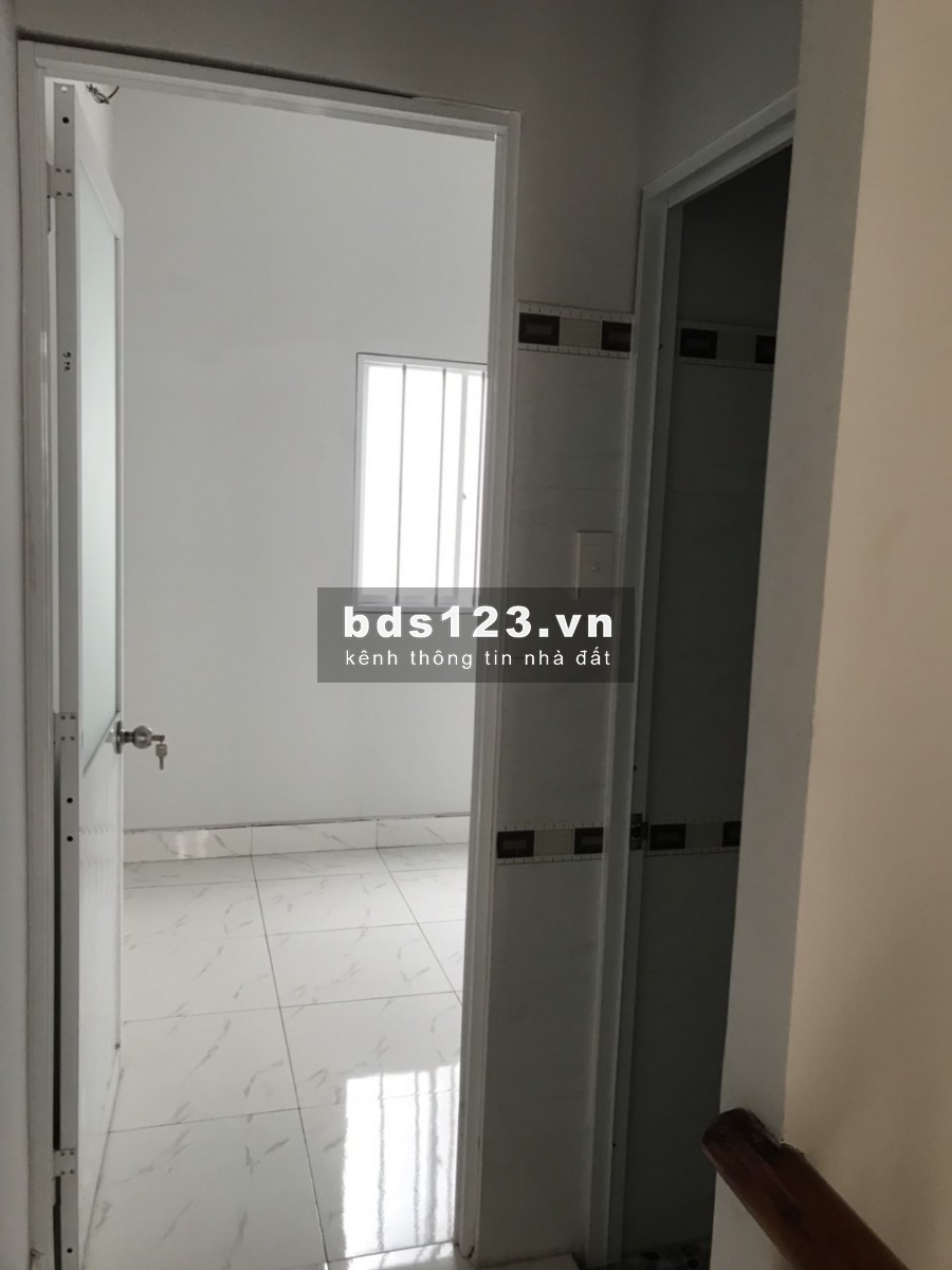 Bán Nhà Nguyễn Thị Đặng Giá : 1 tỷ 740 có thương lượng.