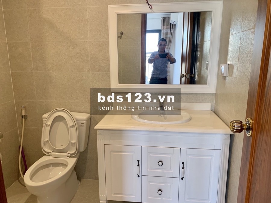 Tôi cho thuê CC 6th element 2pn đủ đồ giá rẻ nhất thị trường. LH: 0918156265
