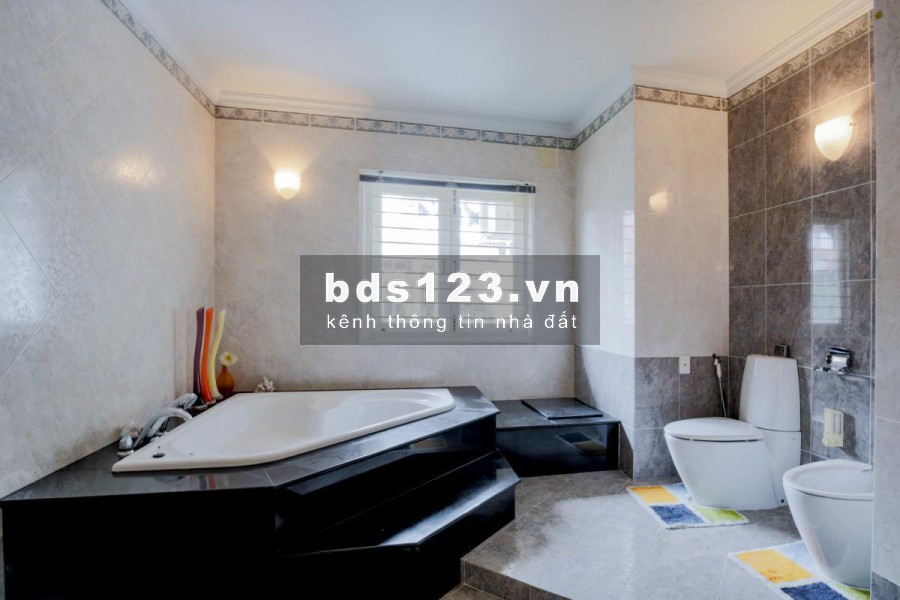 Cho thuê Biệt thự sân vườn trệt 2 lầu 480m2 Trần não Bình An Quận 2 MS:429