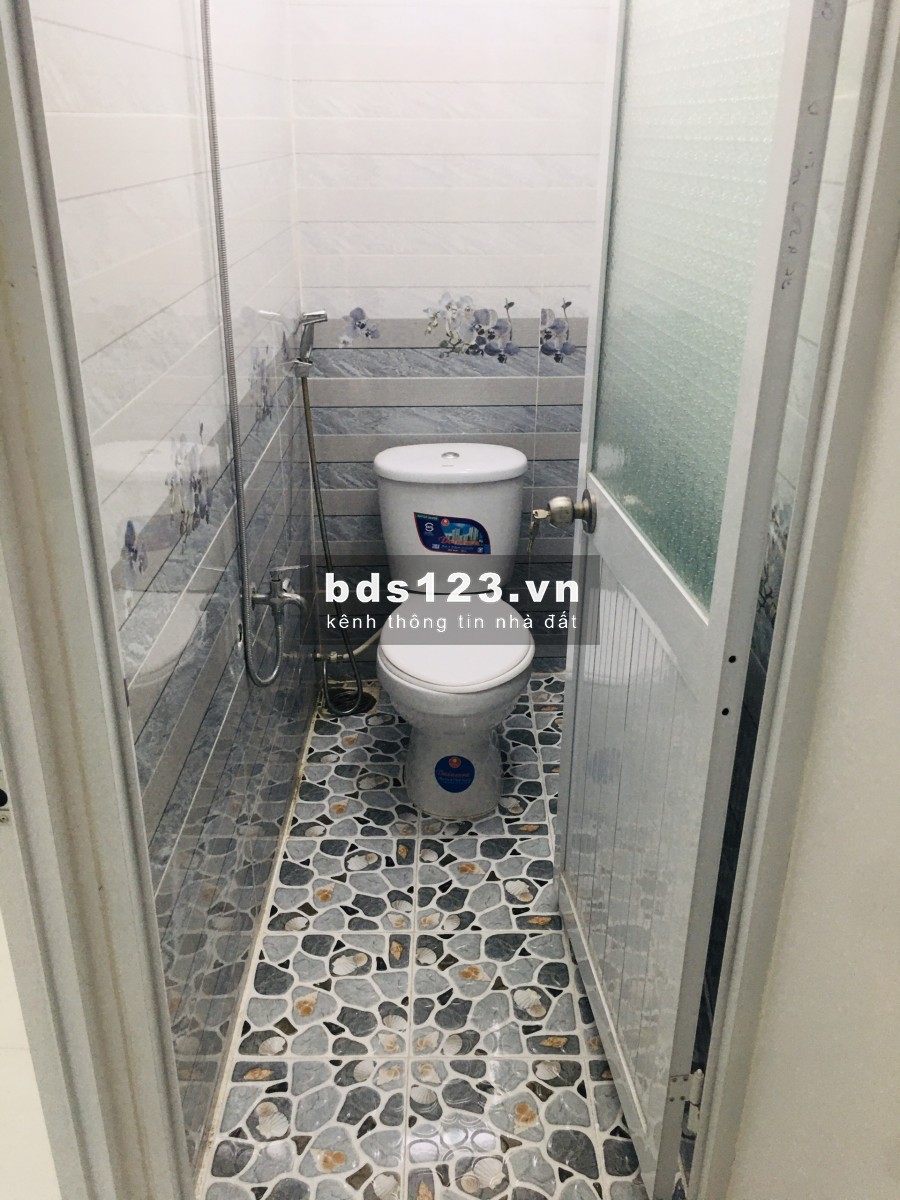 Bán Nhà Nguyễn Thị Búp, Giá : 1 tỷ 750 có thương lượng.