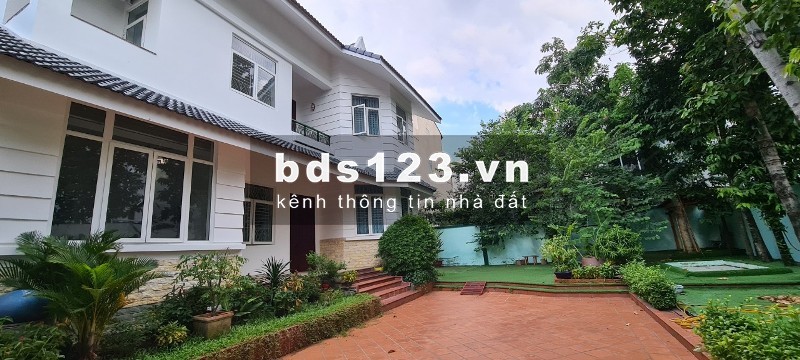 Cho thuê Villa sân vườn 540m2 trệt 2 lầu Xuân Thủy Thảo điền Quận 2 MS:460