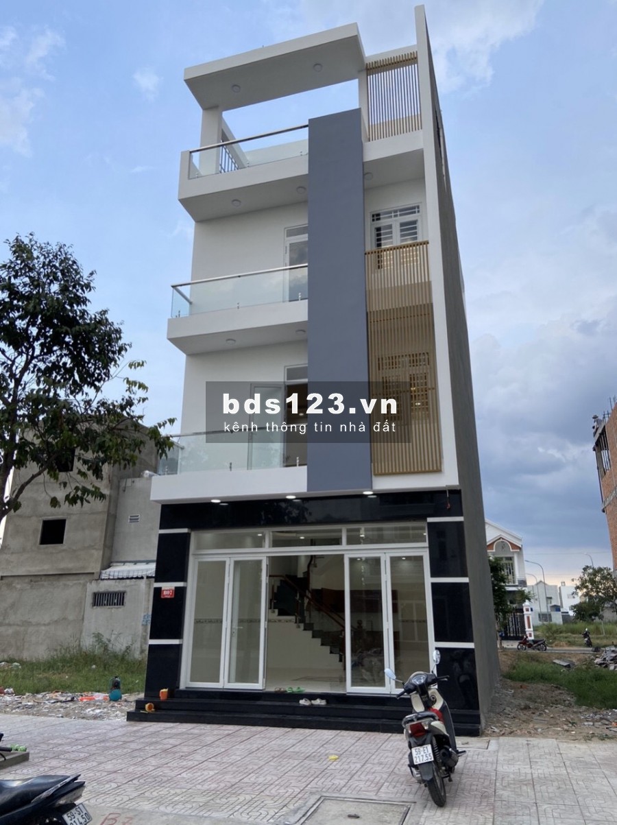 Mua nhà đón tết gần chợ Bình Chánh ngay thôi