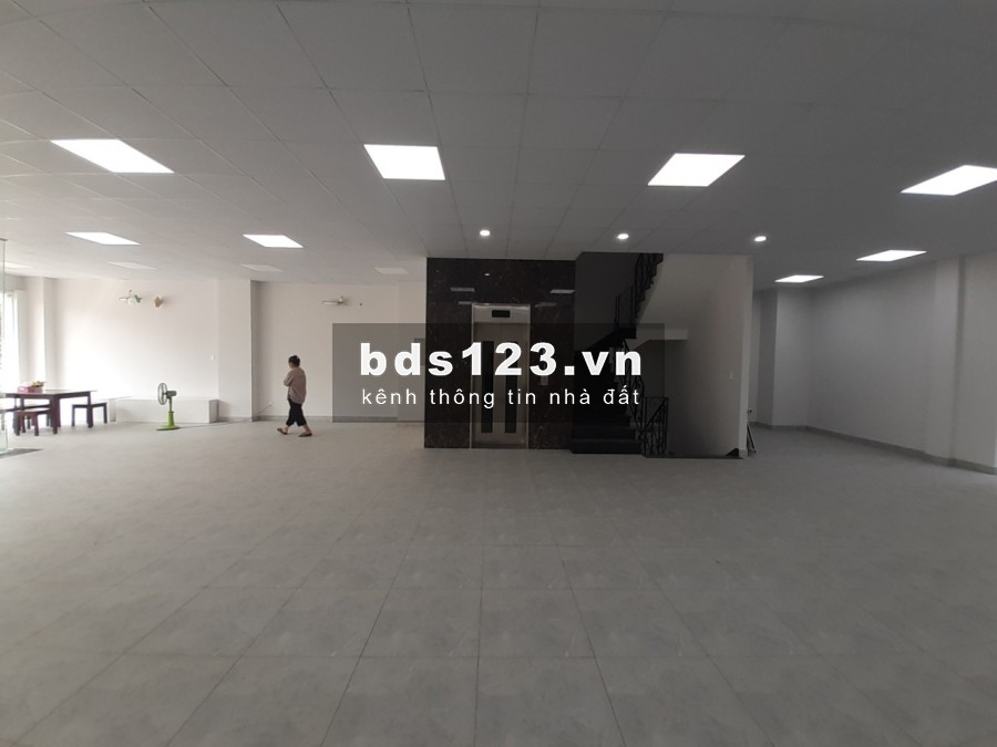 Cho thuê Nhà VP Hầm 4 lầu 1000m2 Vũ Tông Phan An Phú Quận 2 MS:812