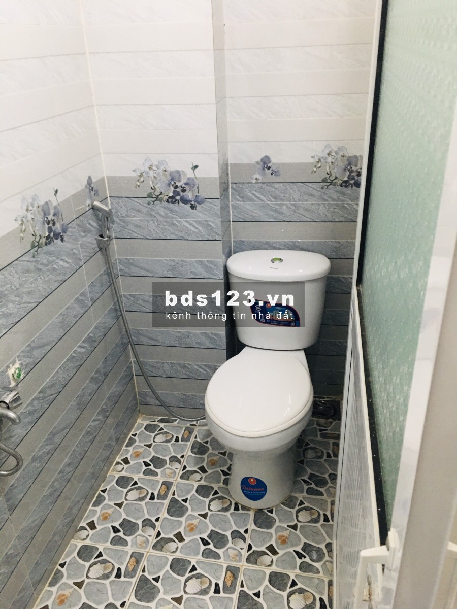 Bán Nhà Nguyễn Thị Búp Giá : 1 tỷ 740 có thương lượng.