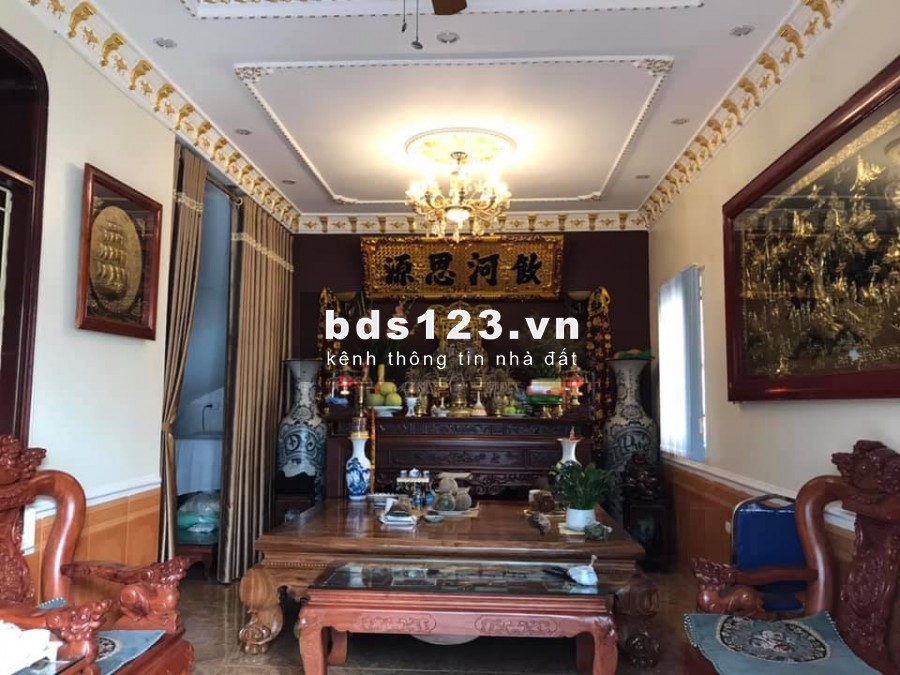Bán Nhà 87M*3T, MT4m Phố Nguyễn Văn Linh, Long Biên, Ô TÔ Vào Nhà. Chỉ 4,3Ty, lh 0904454636