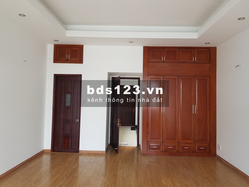 Bán Nhà 5,2x11,3m trệt 3 lầu đầy đủ nội thất gần Trần não Bình An QUận 2
