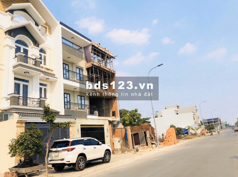 TÔI CHÍNH CHỦ CẦN BÁN GẮP 500m2 ĐẤT THỔ CƯ NẰM TRÊN MẶT TIÊN ĐƯỜNG SỐ 7 Q BÌNH TÂN .TPHCM