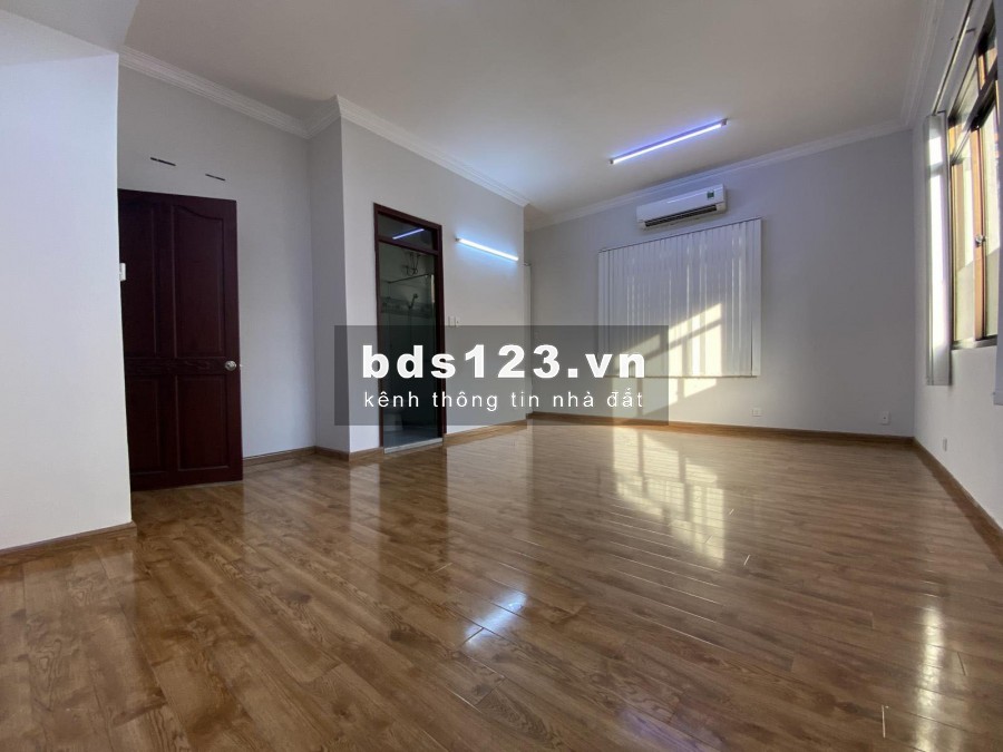 Cho thuê Villa sân vườn hồ bơi 900m2 Thiết kế hiện đại Nguyễn ư dĩ Thảo điền Quận 2 MS:497