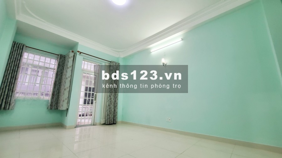 Phòng Bancol, Máy Lạnh, View cực Đẹp Mới 100%