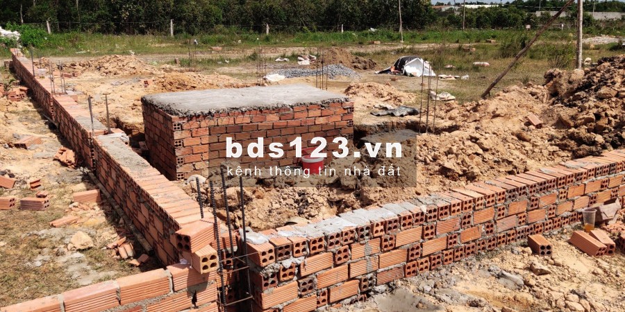 Cần bán gấp lô đất ở ấp 6 vĩnh lộc B.