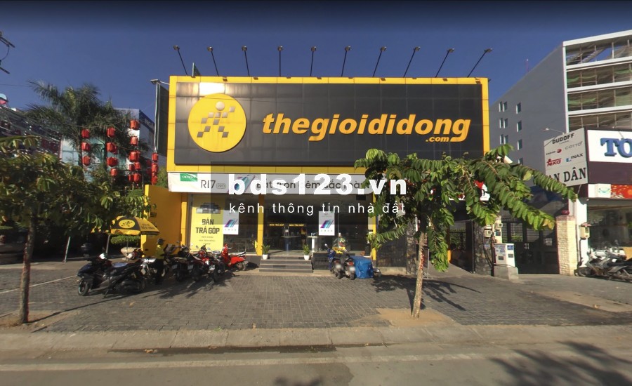 Mặt Tiền Đường Bà Hom dt: 9 x 20 _ suốt KD