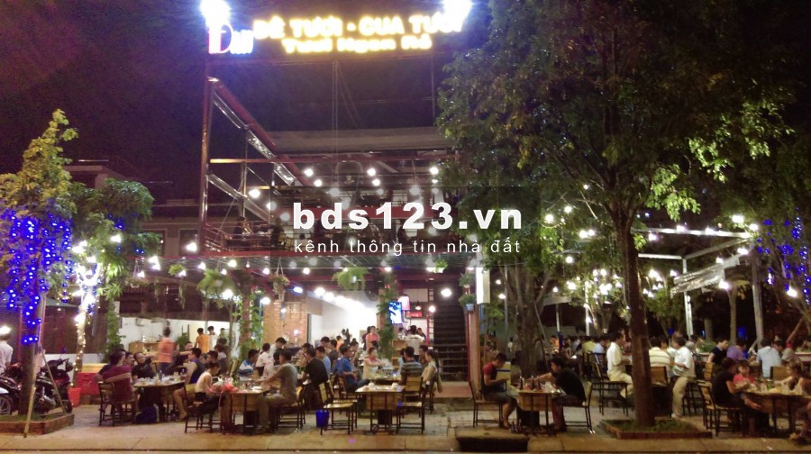 Mặt bằng VIP mặt tiền thoáng đẹp đường Song Hành, Quận 2. 80tr/tháng