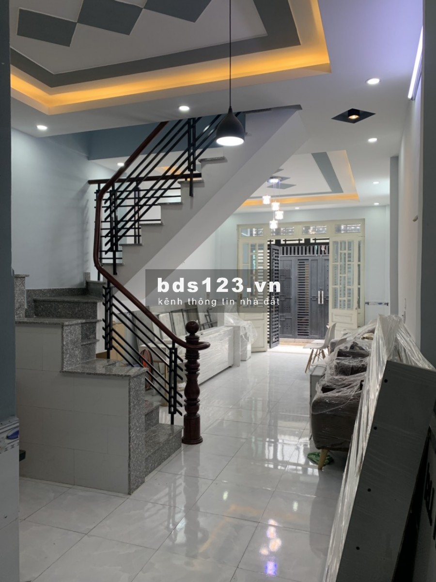 Do nợ ngân hàng nên cần bán gấp nhà hẻm 132/ mã lò Bình trị Đông A
