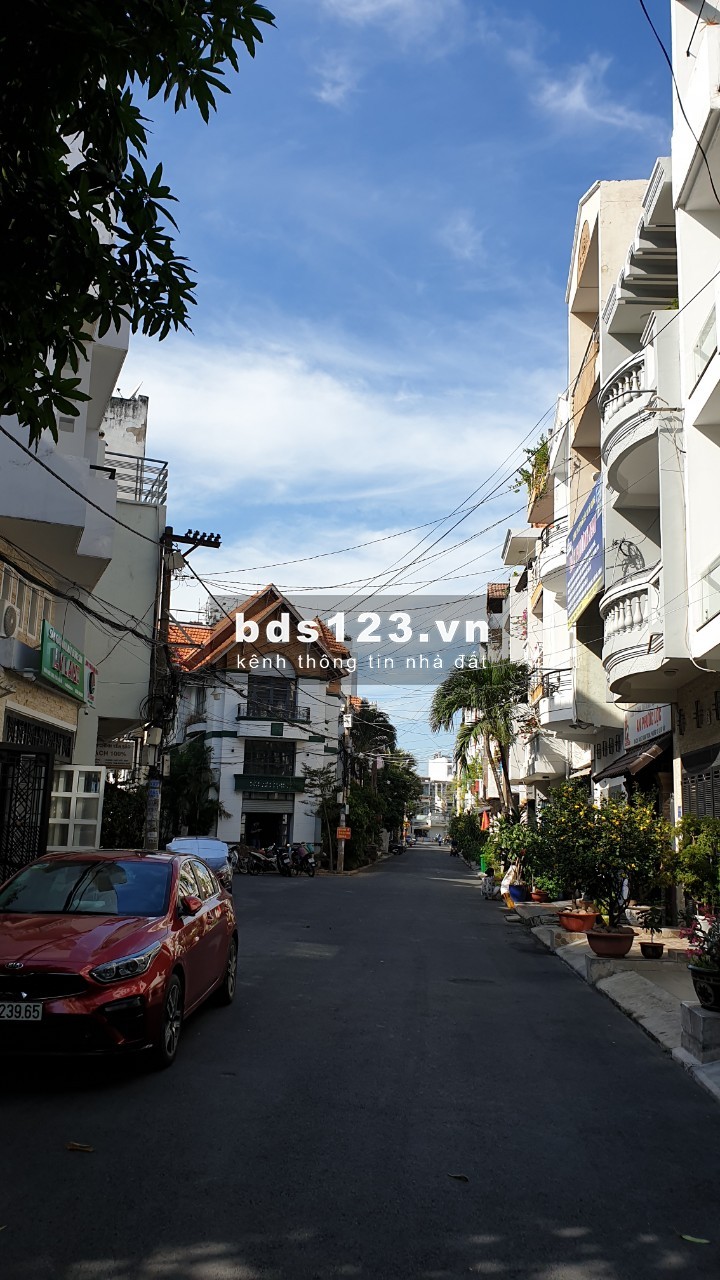 Bán nhà phố mặt tiền 2 lầu, P.10, Q.Gò Vấp, Tp.HCM