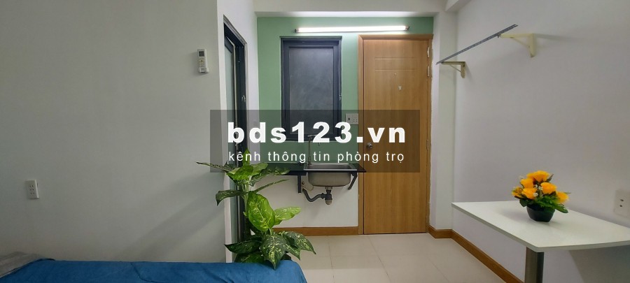 Phòng cho thuê Quận Bình Thạnh VIP 25m2 full nội thất, cửa sổ sáng ngay Ngã Tư Hàng Xanh
