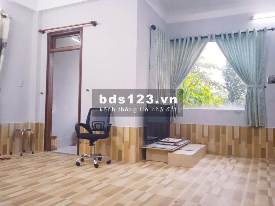 Cho thuê 60m2 tầng 2 giá cực rẻ tại Trưng Nữ Vương, Hải Châu, Đà Nẵng