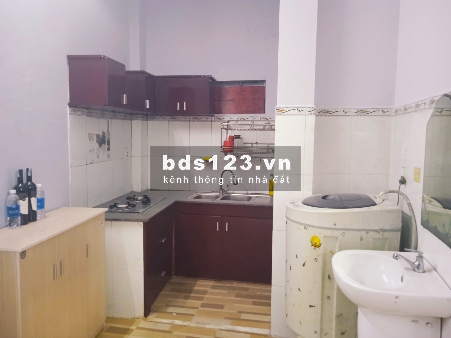 Cho thuê 60m2 tầng 2 giá cực rẻ tại Trưng Nữ Vương, Hải Châu, Đà Nẵng