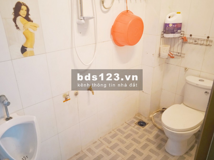 Cho thuê 60m2 tầng 2 giá cực rẻ tại Trưng Nữ Vương, Hải Châu, Đà Nẵng