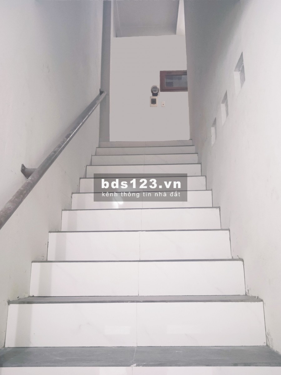 Cho thuê 60m2 tầng 2 giá cực rẻ tại Trưng Nữ Vương, Hải Châu, Đà Nẵng