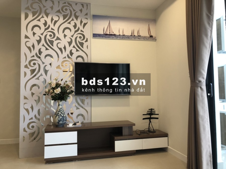 Cho thuê chung cư CC KOSMO Tây Hồ 80m2 2PN 2WC Full đồ vào ở luôn.L/H : 0963146006