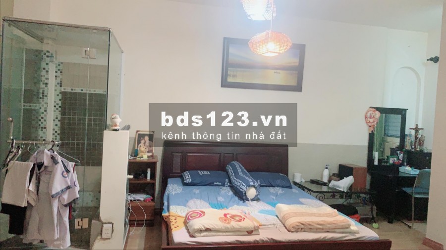 Bán nhà gấp Đặng Văn Ngữ Phú Nhuận 38m2 3 tầng chỉ 4.5 tỷ