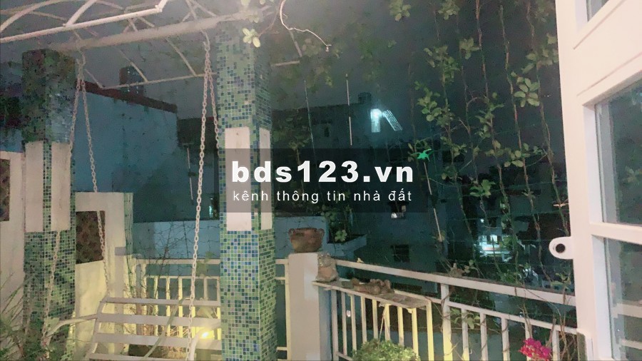 Bán nhà gấp Đặng Văn Ngữ Phú Nhuận 38m2 3 tầng chỉ 4.5 tỷ