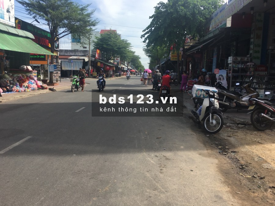 Bán Gấp đất nền kề bên KCN Visip, giá rẻ thổ cư 100%, sổ hồng, có dãy trọ