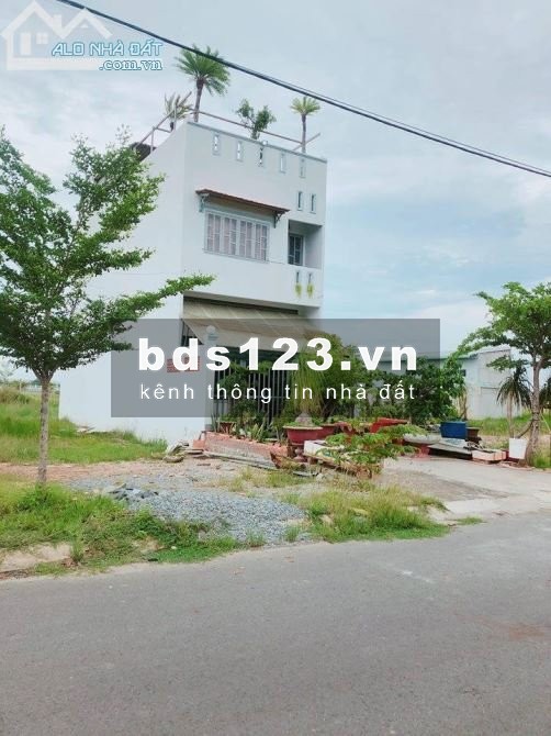 TÔI CHÍNH CHỦ CẦN BÁN 85m2 ĐẤT THỔ NGAY MẶT TIỀN ĐƯỜNG SỐ 7 QUẬN BÌNH TÂN .TPHCM